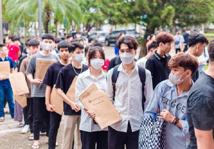 Hàng loạt chiêu lừa đảo bủa vây các tân sinh viên